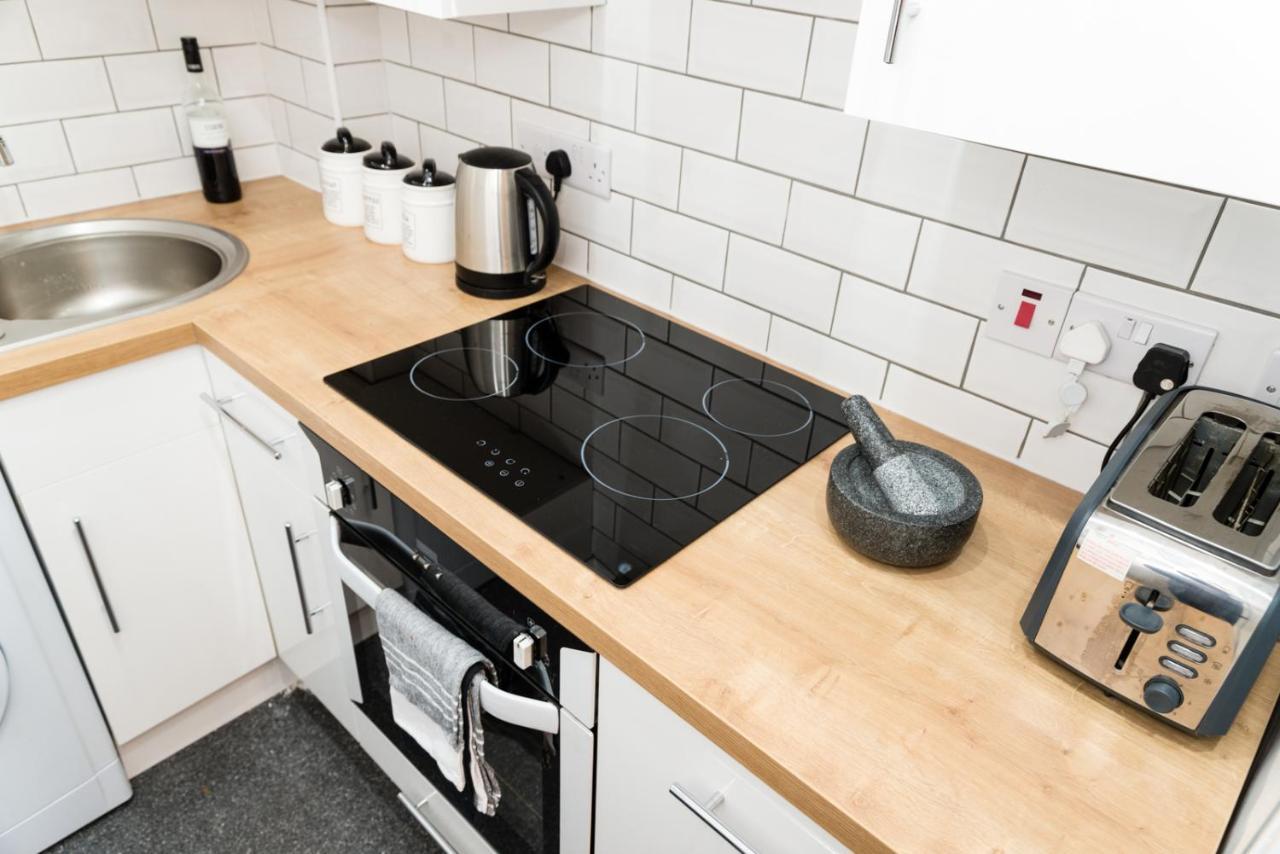 Stylish 2 Bedroom, City Centre Apartment Aberdeen Exterior foto
